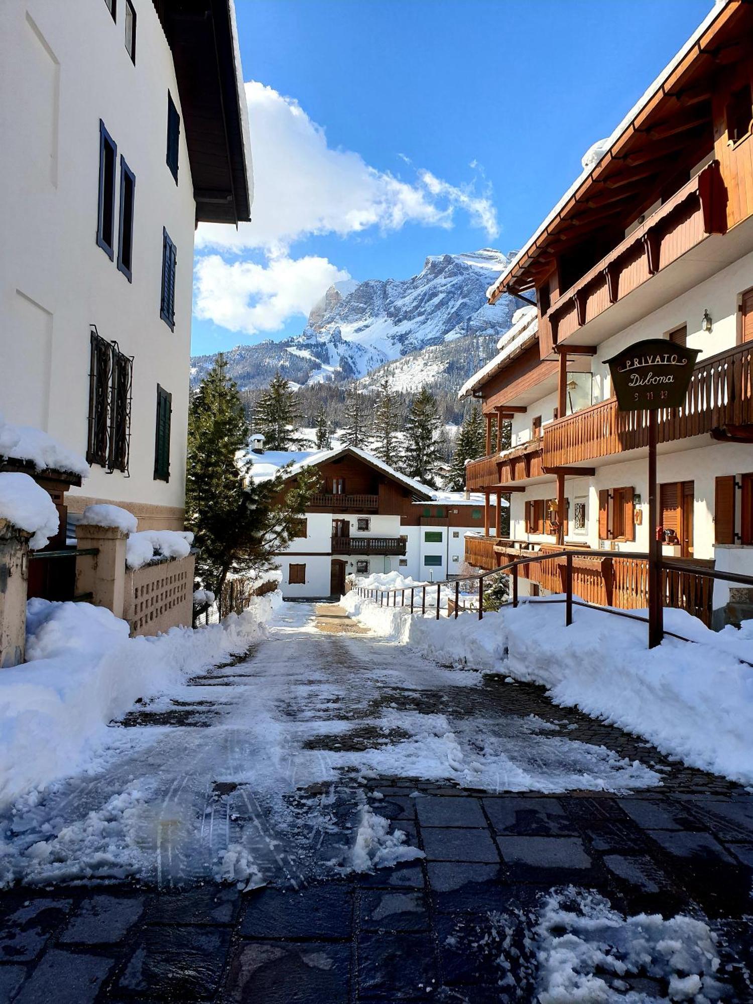 Luminoso Ed Accogliente, Centralissimo Appartamento Indipendente Cortina dʼAmpezzo Extérieur photo